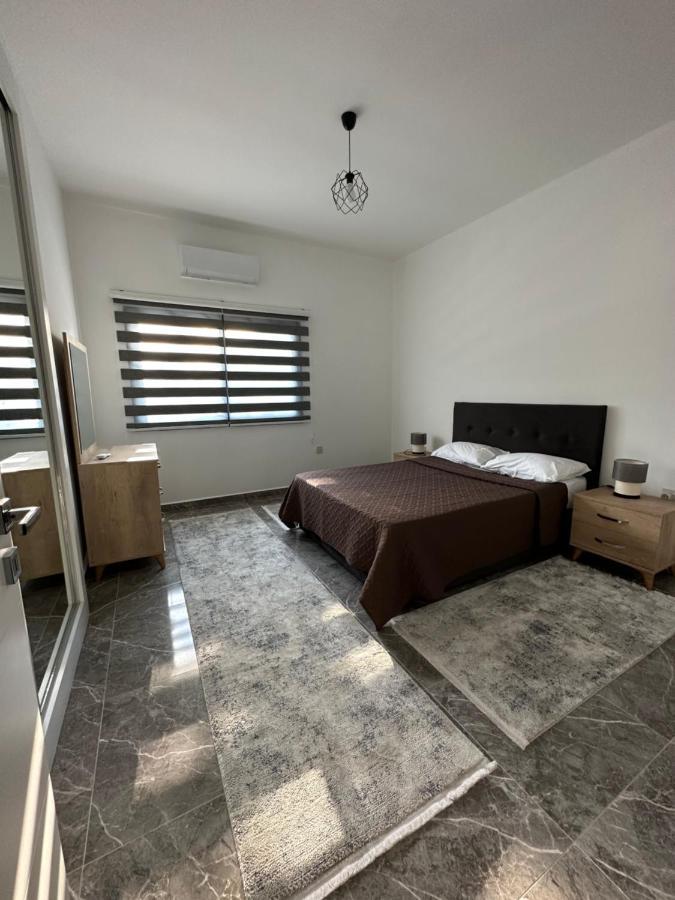 Ozbilge Apartments Kyrenia  Exterior foto