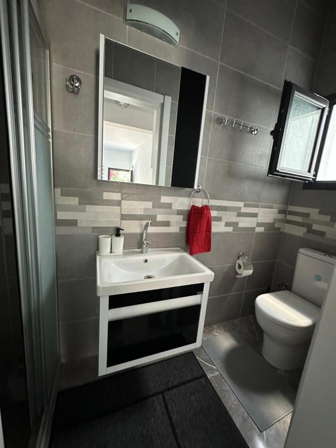 Ozbilge Apartments Kyrenia  Exterior foto